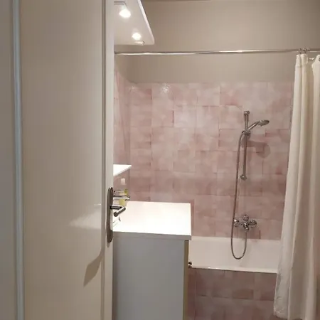 Appartement Tres Bel Dans De Standing *